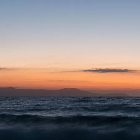 Ocean Waves Villa Hriszí Aktí Haniá